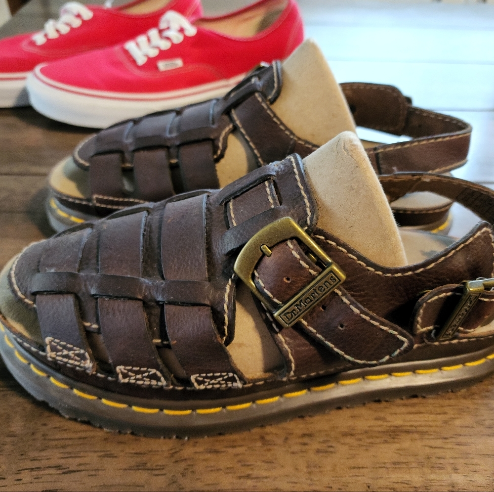 Doc marten fisherman sandal sz 10